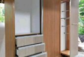 LEMARI INTERIOR