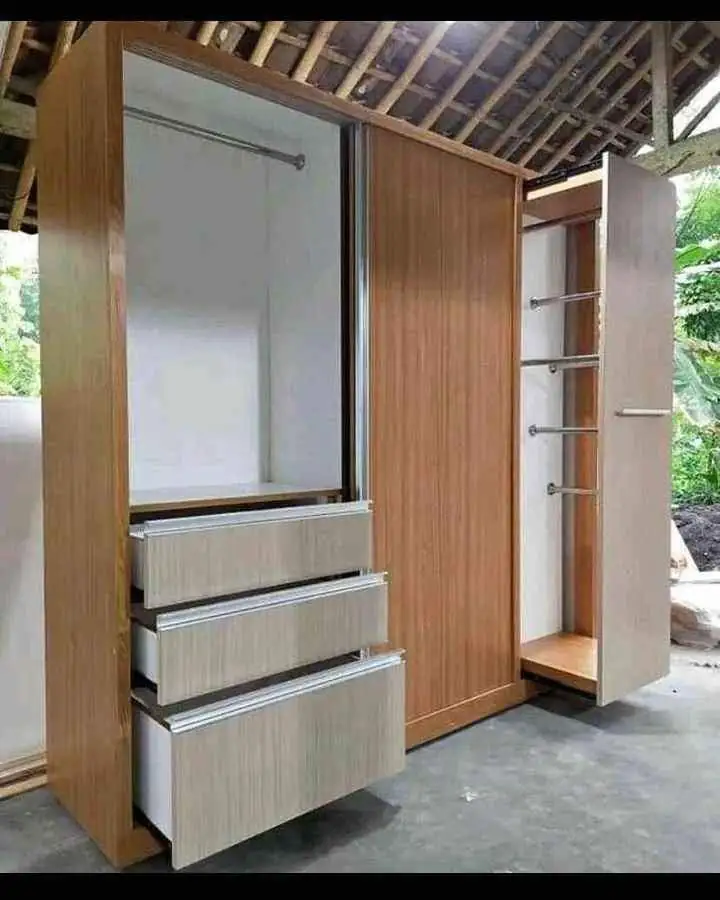 LEMARI INTERIOR