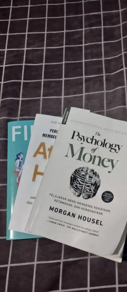 PSIKOLOGI OF MONEY ( DAPET 4 BUKU )