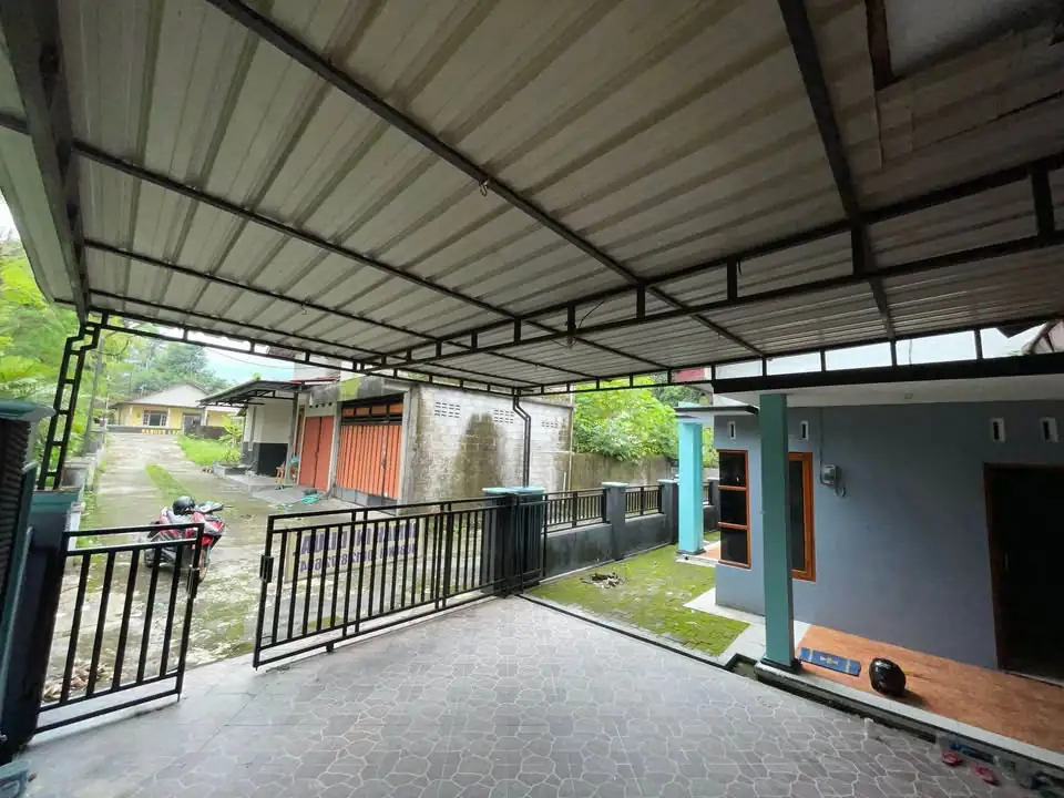 Dijual 3 KT 2 KM – Rumah