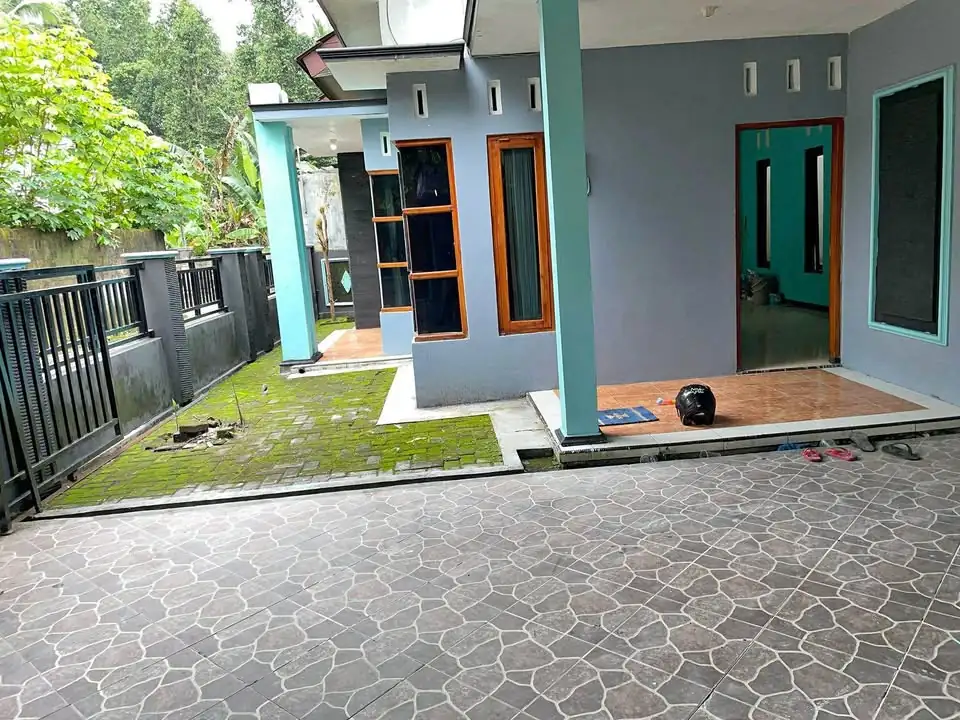 Dijual 3 KT 2 KM – Rumah