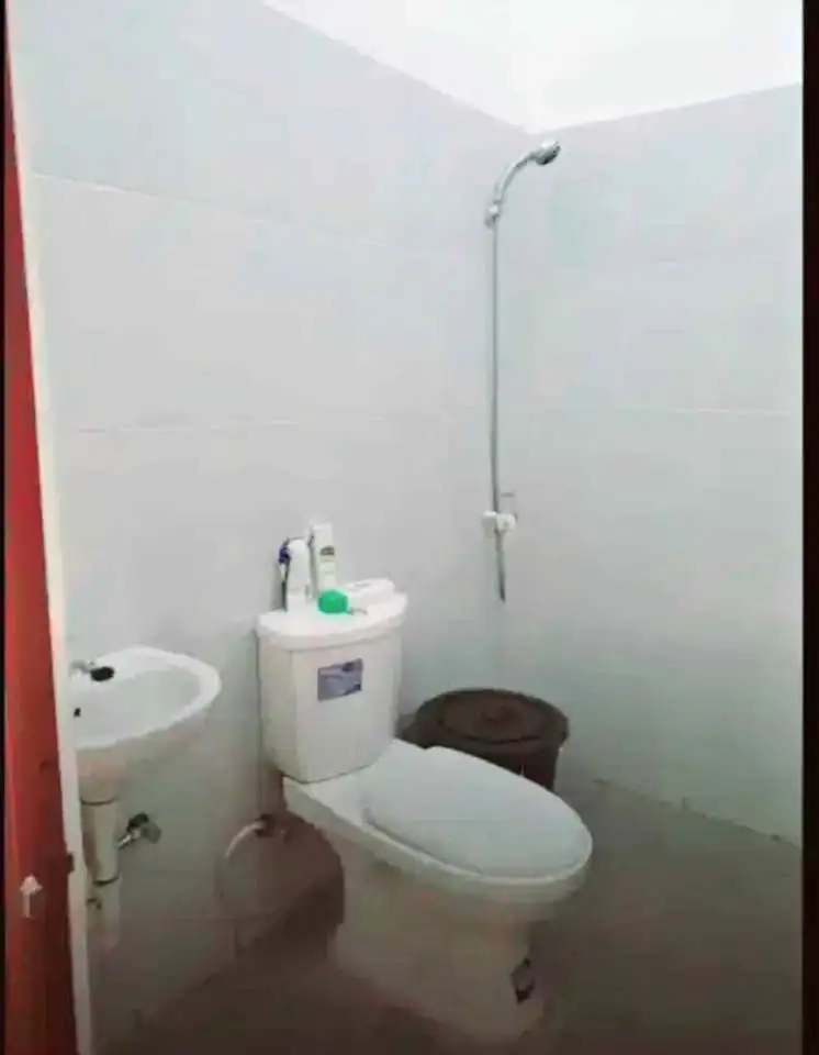 7 beds 7 bathrooms – Flat
