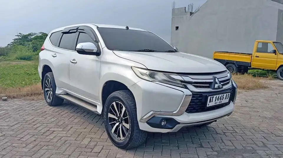 2018 Mitsubishi pajero