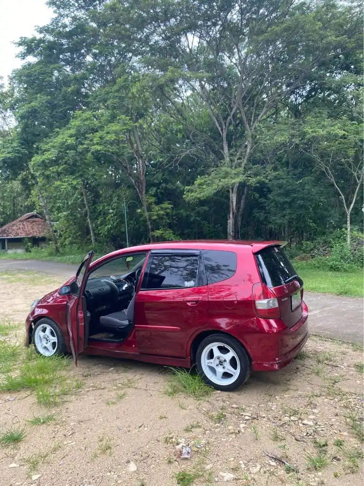 DIjual 2004 Honda jazz