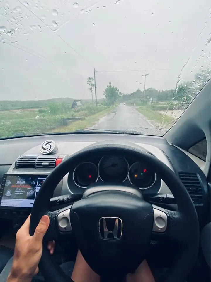DIjual 2004 Honda jazz