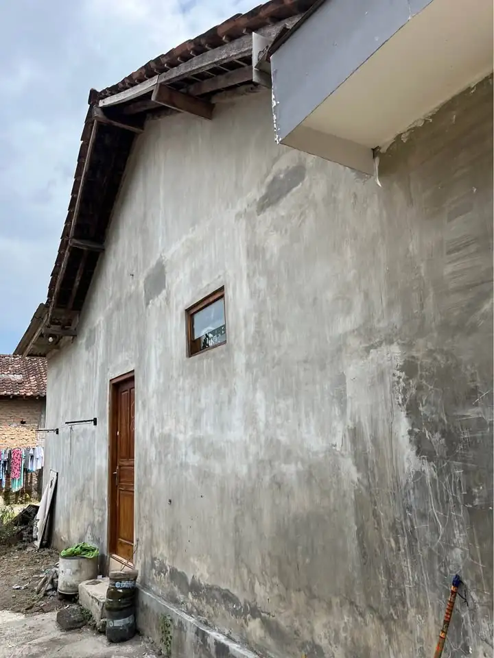 DIsewakan 2 KT 1 Kamar Mandi – Rumah