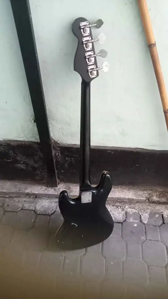 Bass jaz bass kW hq