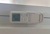 DIJUAL AC DAIKIN 1/2 PK