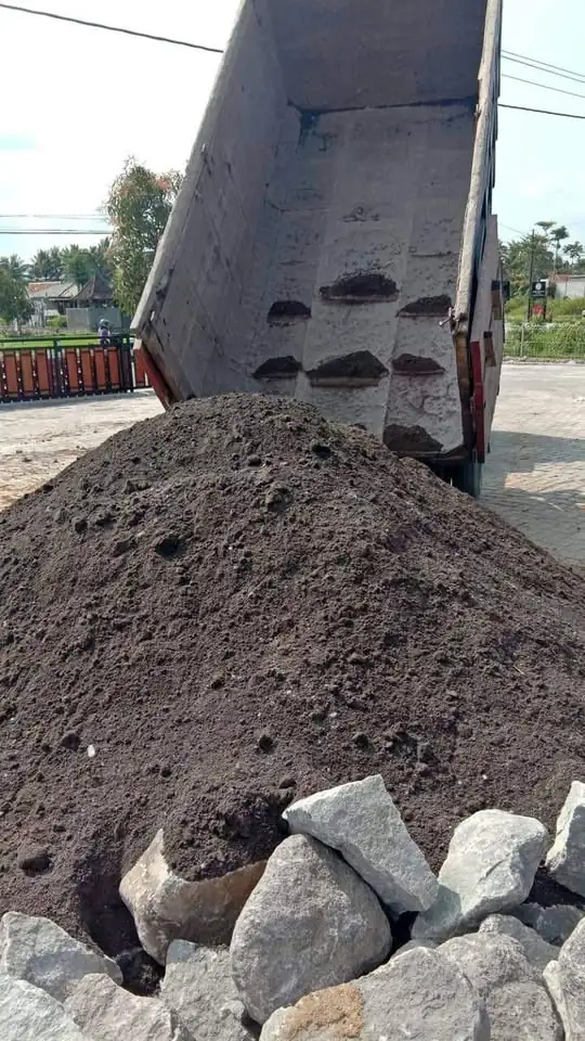 sedia pasir batu belah pondasi uruk