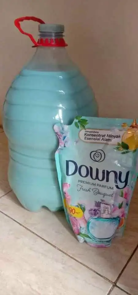 Pewangi pakaian