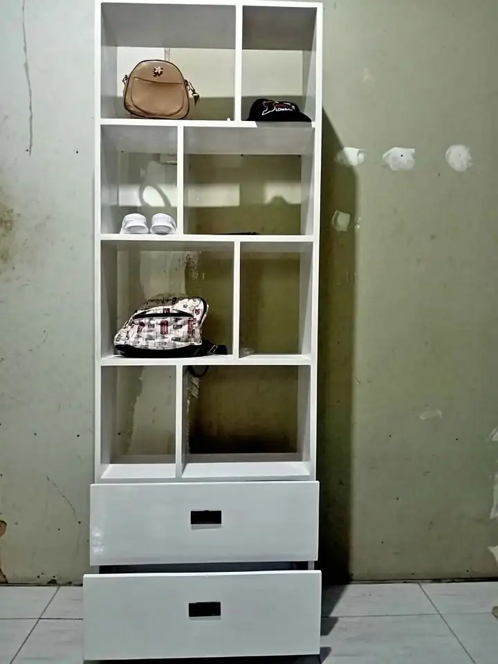 Rak buku rak murmer
