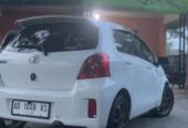 2012 Toyota yaris
