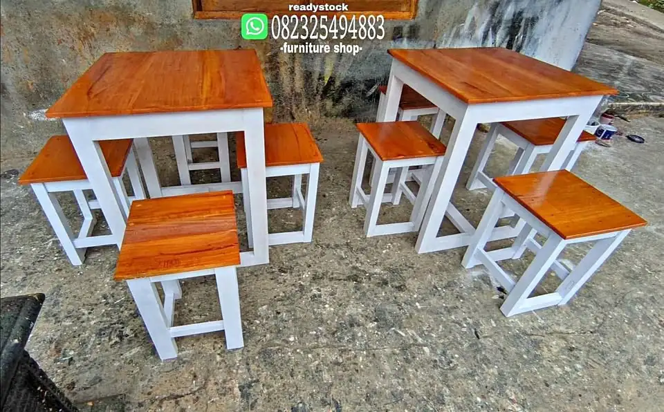Meja dan Kursi Makan Untuk Kafe
