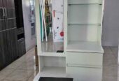 Meja rias lampu jumbo