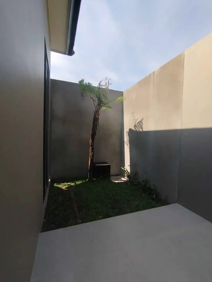 Dijual 2 KT 1 Kamar Mandi – Rumah
