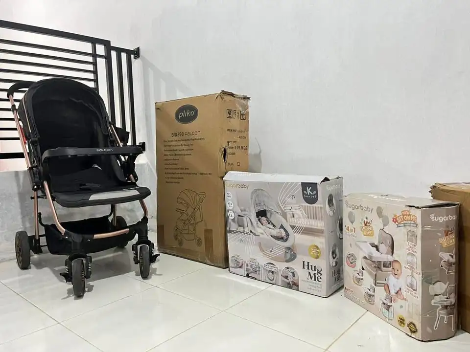 Stroller dan peralatan bayi