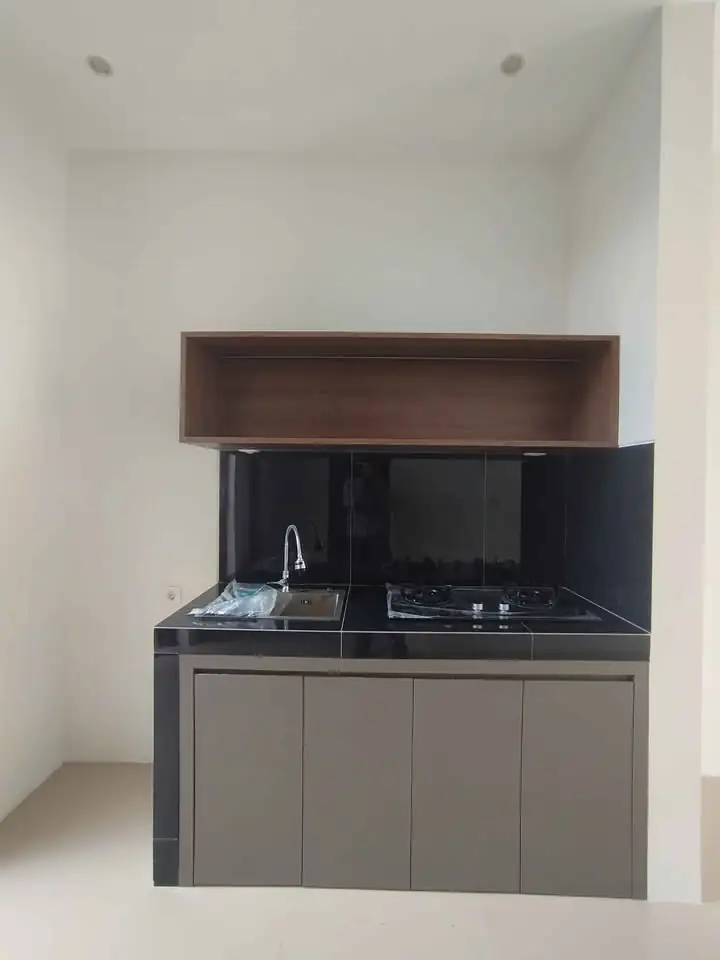 Dijual 2 KT 1 Kamar Mandi – Rumah