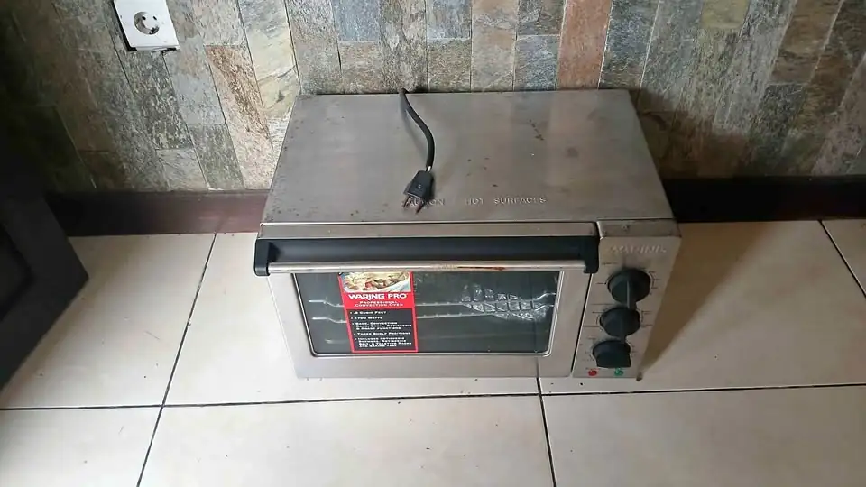 Microwave merk waring 110 volt