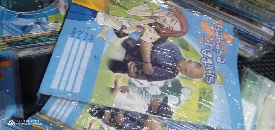 Buku tulis 1pak 10biji isi 32 lembar