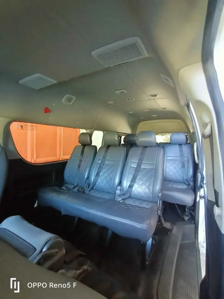 2017 Toyota hiace