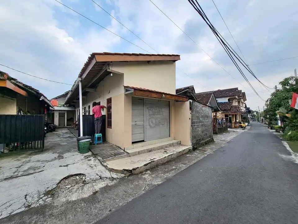 Kosan ada rollingdoor