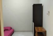 Ruang Pribadi Disewakan