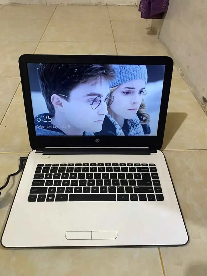 LAPTOP HP nego pantasnya aja