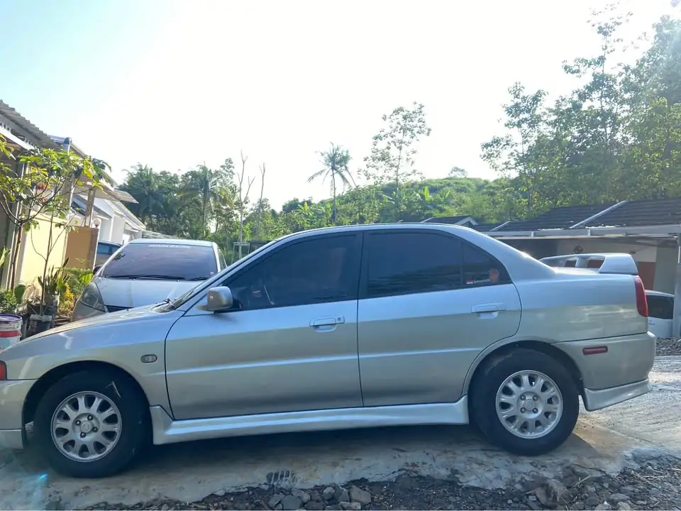 1999 Mitsubishi lancer