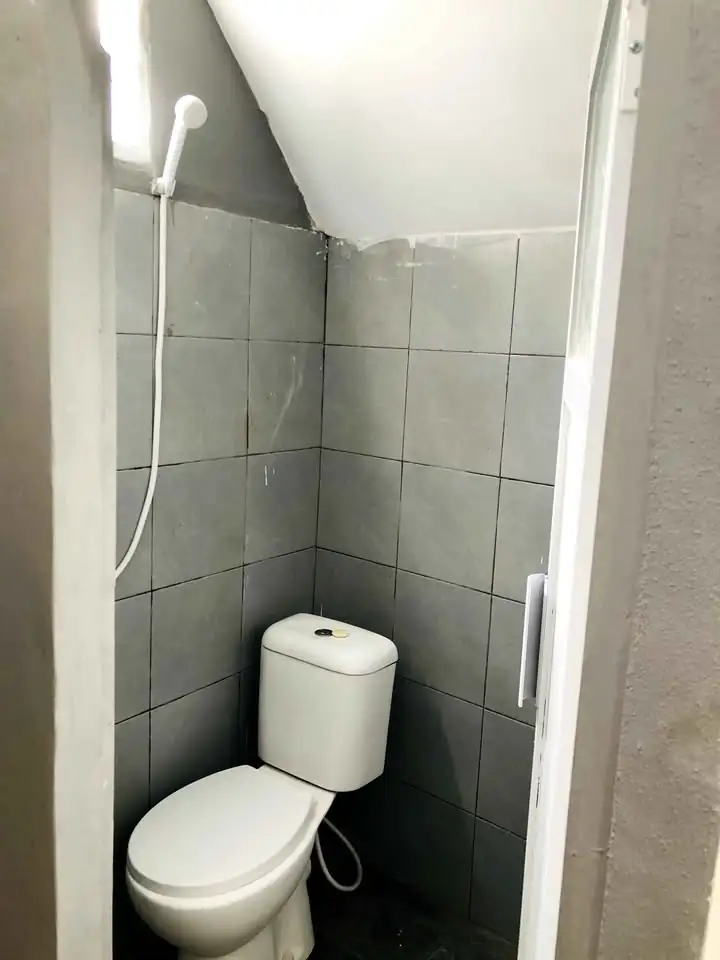1 Kamar Tidur 1 Kamar Mandi – Rumah