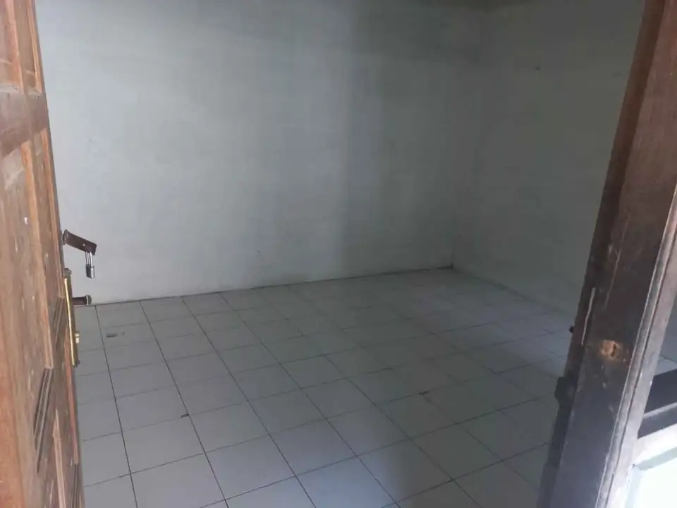 1 Kamar Tidur 1 Kamar Mandi – Rumah