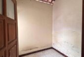 4 Beds 2 Baths – House