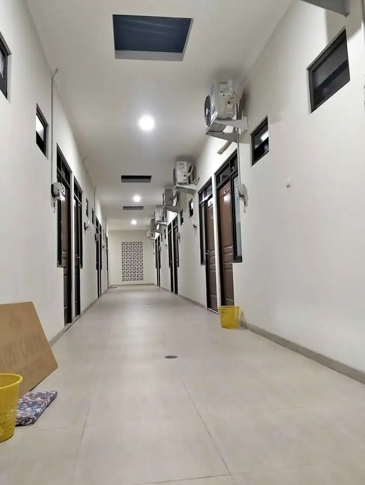Ruang Pribadi Disewakan