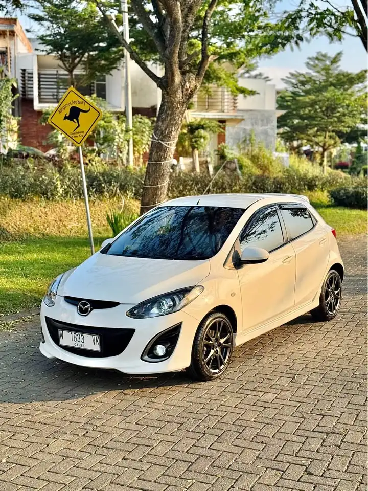 2012 Mazda 2