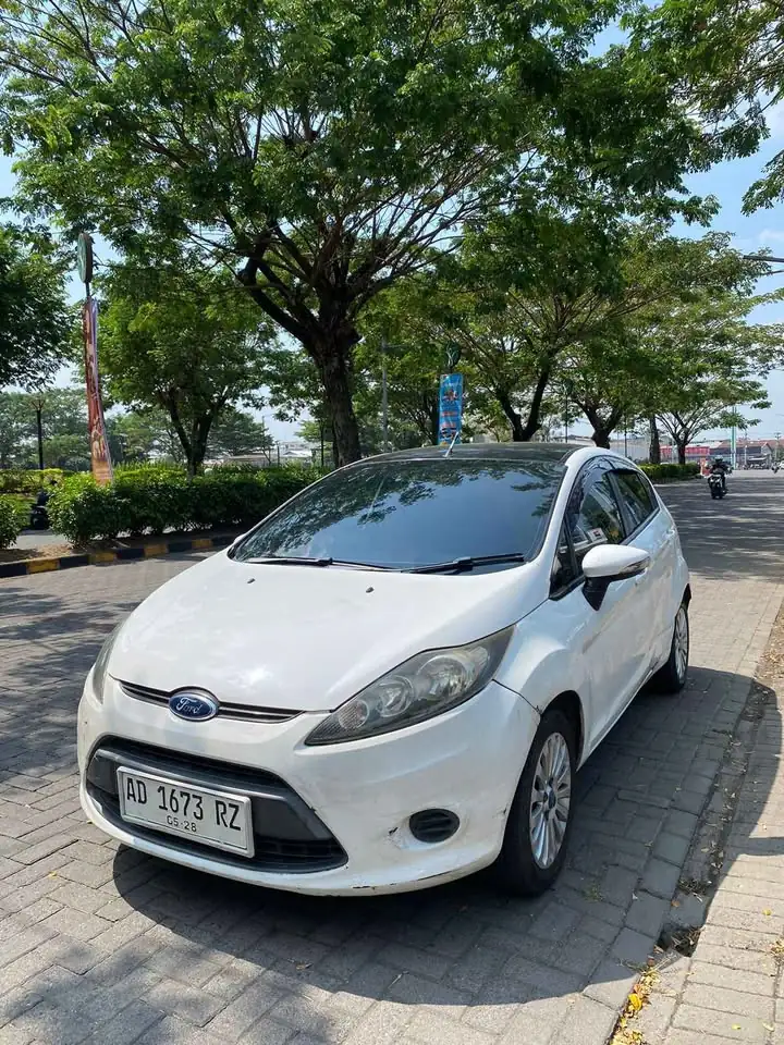 2012 Ford fiesta
