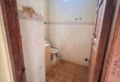 4 Beds 2 Baths – House