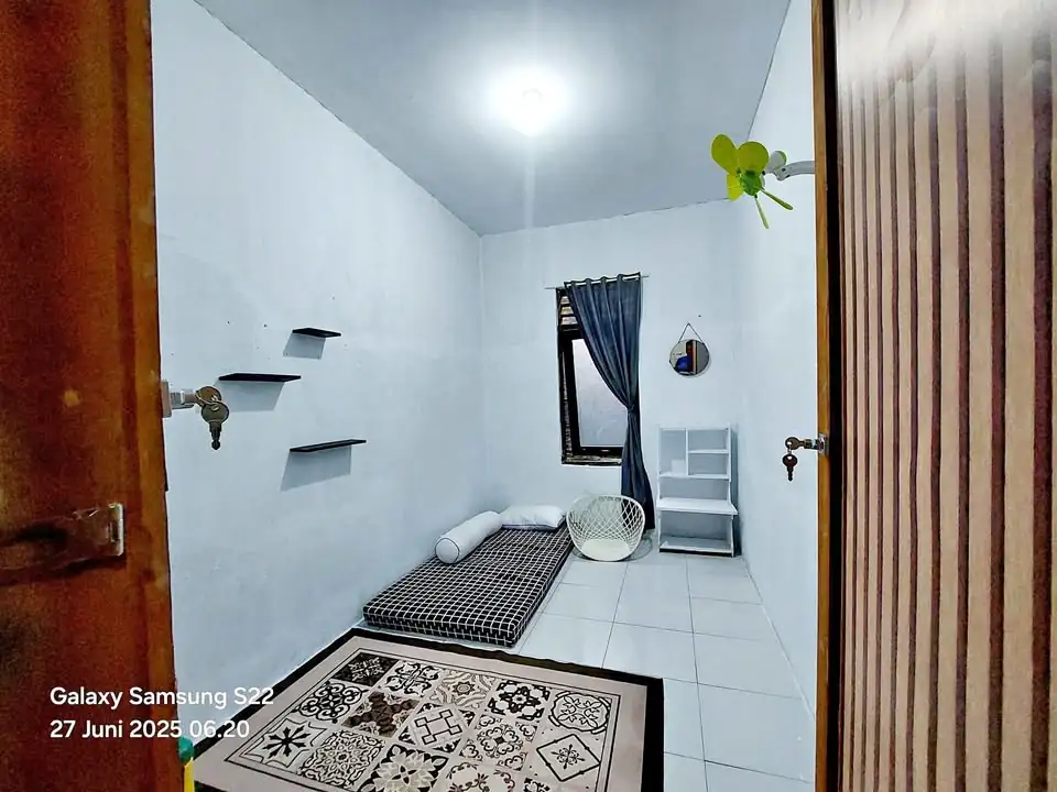 Kos Putri X Base