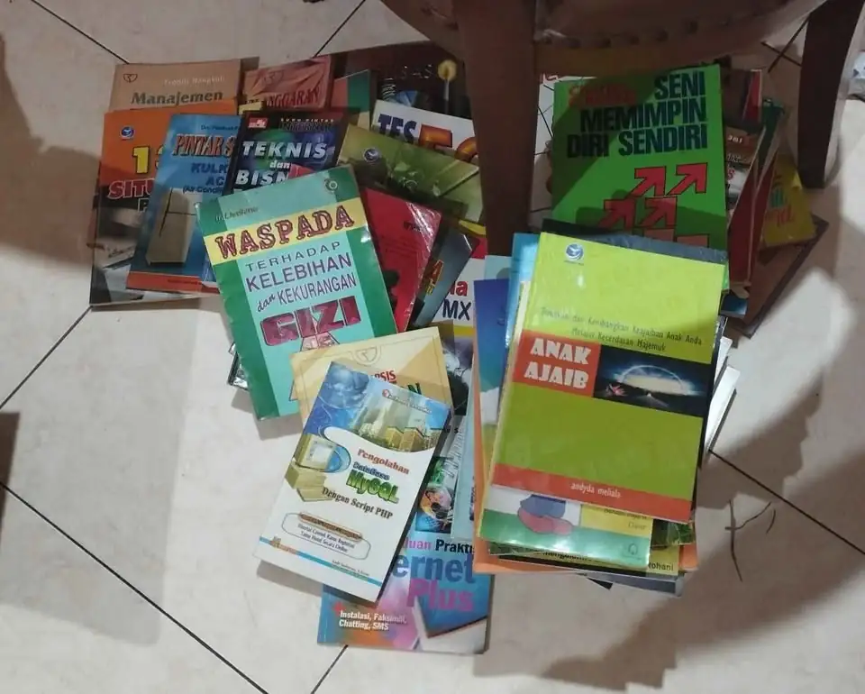 Buku umum dan novel