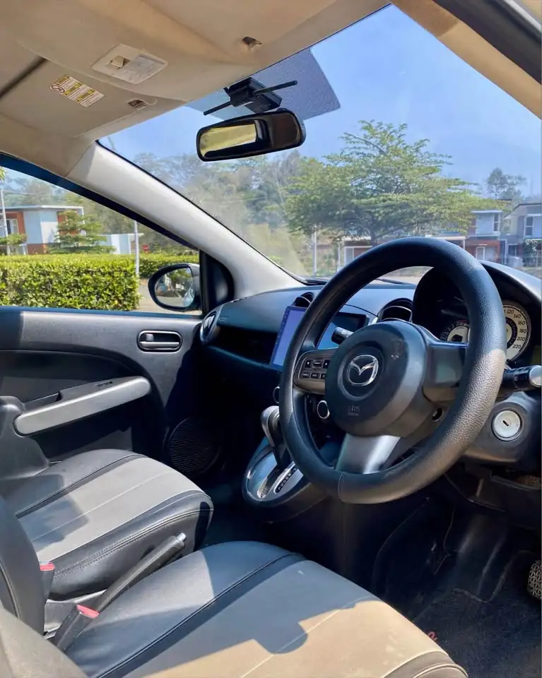 2012 Mazda 2
