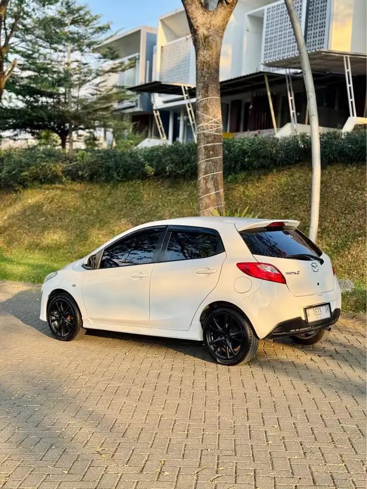 2012 Mazda 2