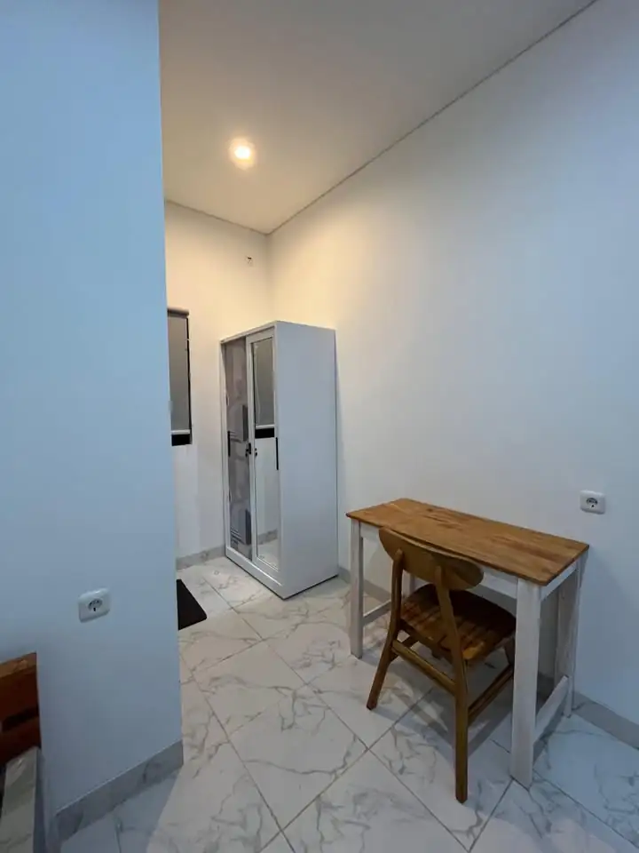 1 bed 1 bath Room only