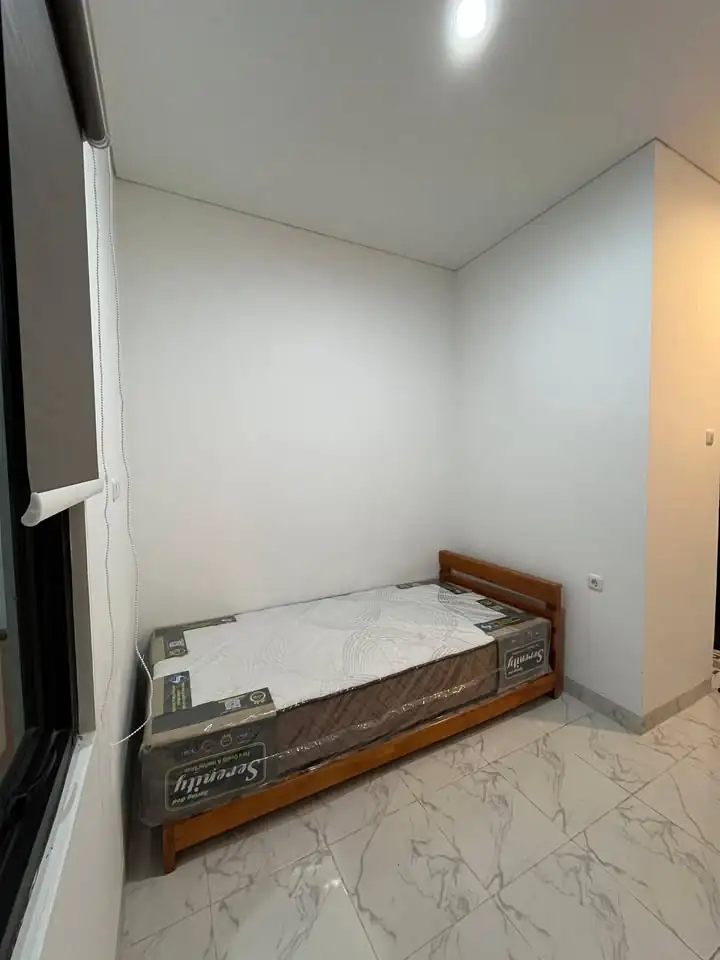 1 bed 1 bath Room only