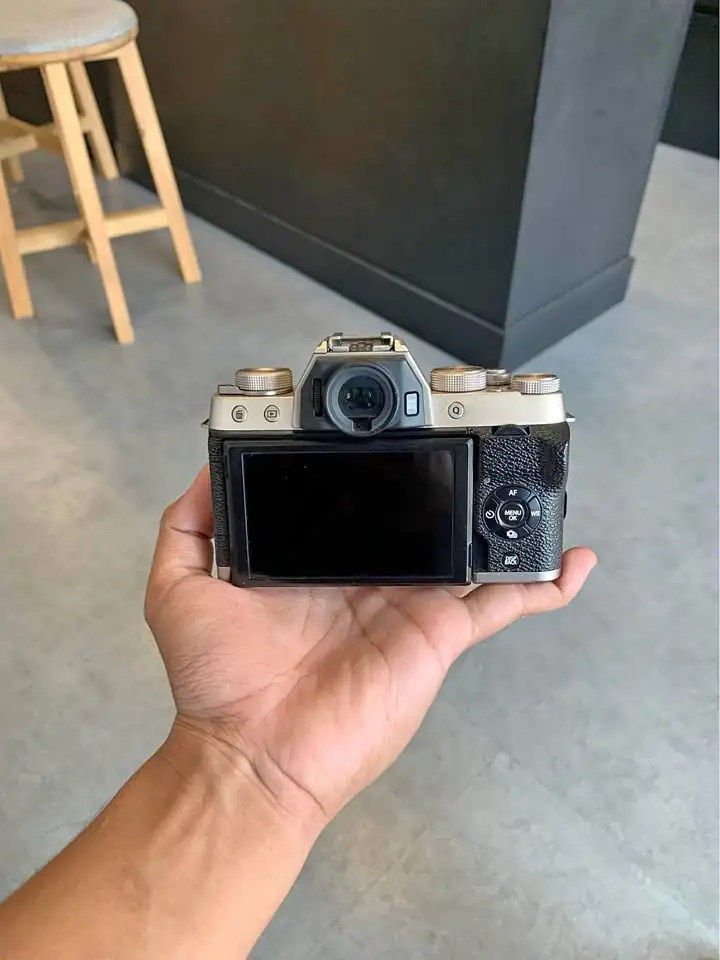 Jual Kamera Fujifilm Xt100