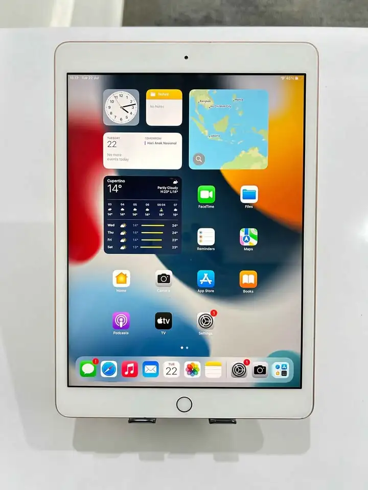 Apple ipad air Gen 8 Gold