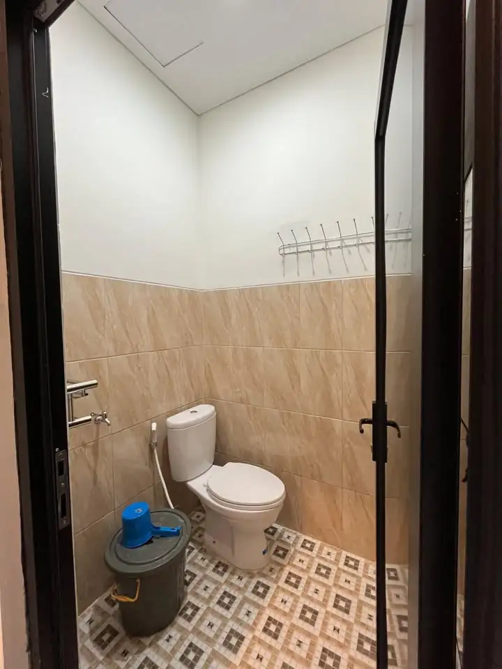 1 bed 1 bath Room only
