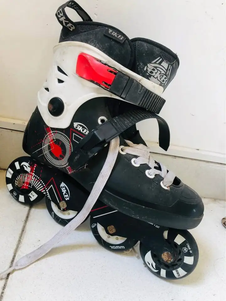 Sepatu roda BKB