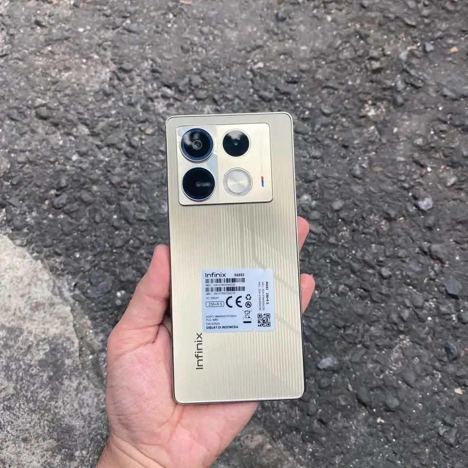 INFINIX NOTE 40 8/256 FULLSET BMW EDITION GARANSI RESMI AKTIF