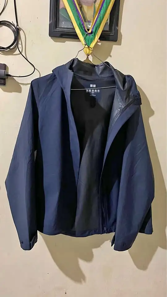 Jaket Blocktech Uniqlo (Second)