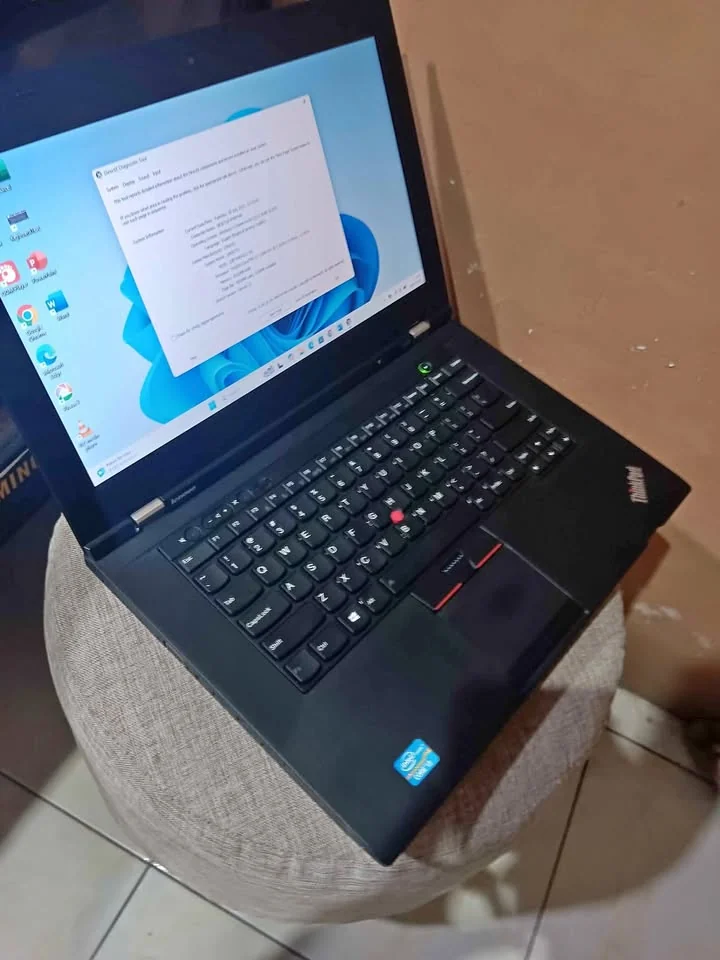 Laptop lenovo Thinkpad L430 Core i3 Ram 8 Ssd 120 + hdd 500 giga