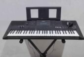 Keyboard Yamaha PSR E453