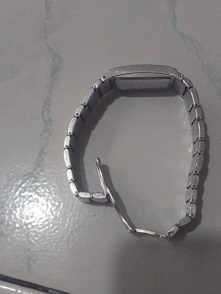 Jual jam tangan cewek Elle ori mulus normal hrg 175 rb